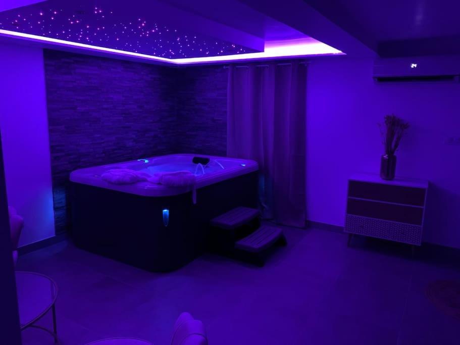 Sandspa Avec Jacuzzi Ferienhaus *